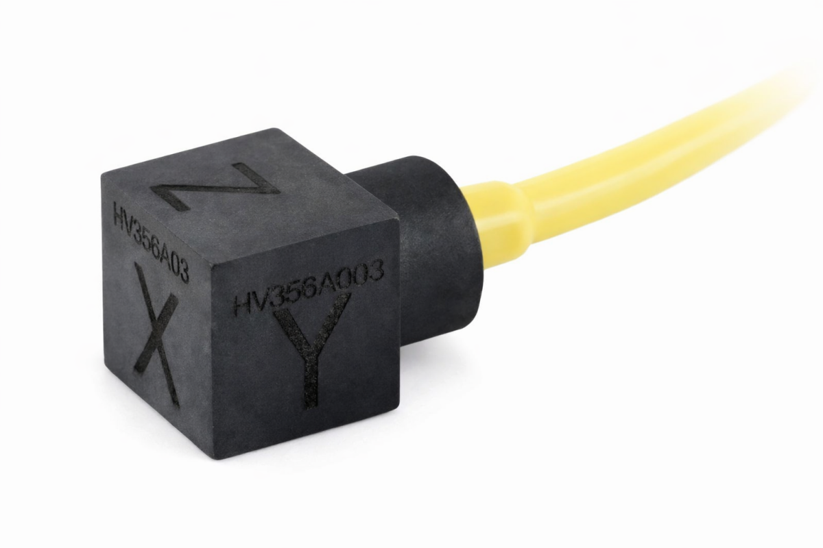 Nové vysokonapäťové triaxiálne akcelerometre HV356xxx